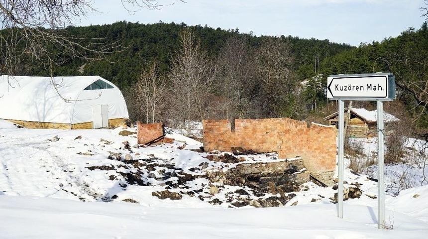 Kastamonu&rsquo;da Kayıp Aileyle İlgili Bir T&uuml;fek Ve Tabanca Ele Ge&ccedil;irildi