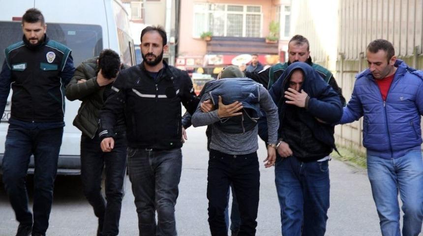 Uyuşturucu Tacirlerine Darbe: 5 G&ouml;zaltı