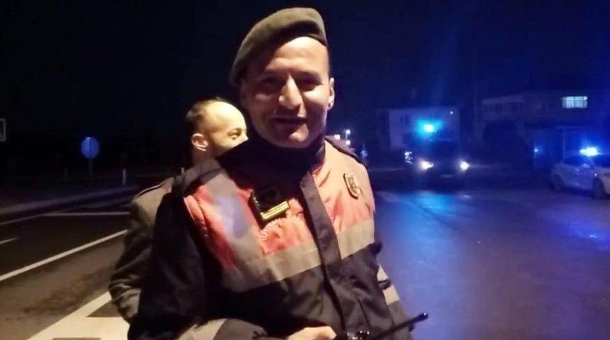 Jandarma Spiker Oldu, Muhabire Anons Dersi Verdi