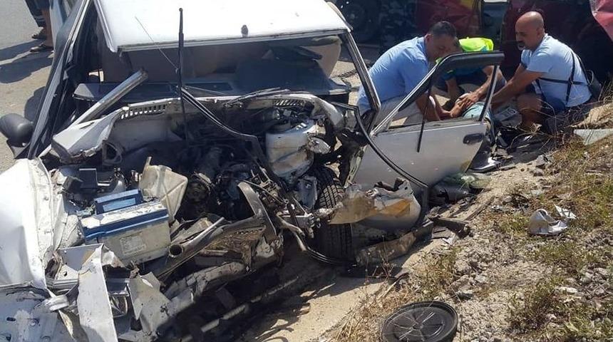 Hurdaya D&ouml;nen Ara&ccedil;lardan 3 Yaralı &Ccedil;ıktı