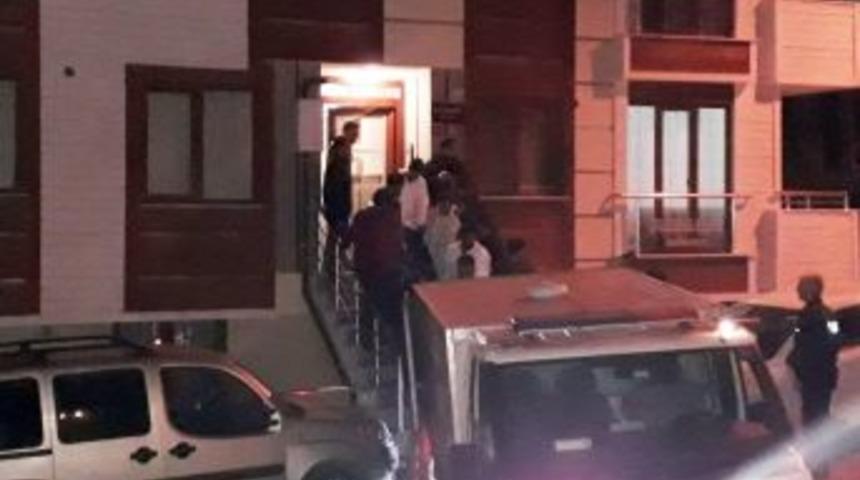 Baba Ve İki Kızının Cenazesi Adlı Tıp&rsquo;a G&ouml;nderildi