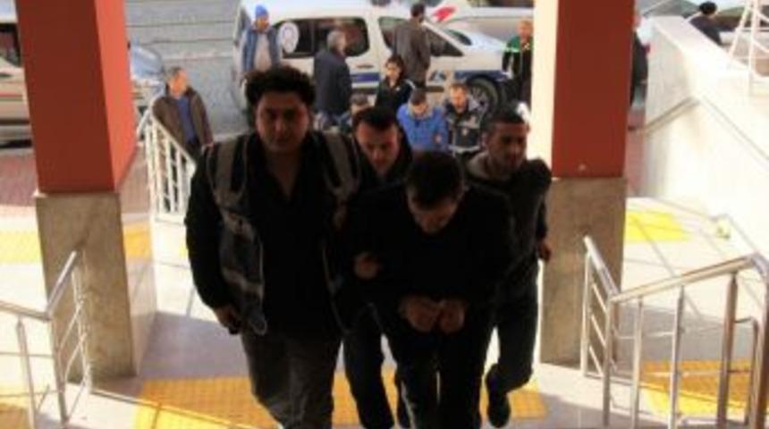 9 İş Yeri Ve 8 Evi Soyan 3 Şahıs Tutuklandı