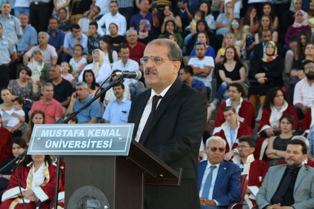 Hatay Mkü’de 25. Mezuniyet Coşkusu