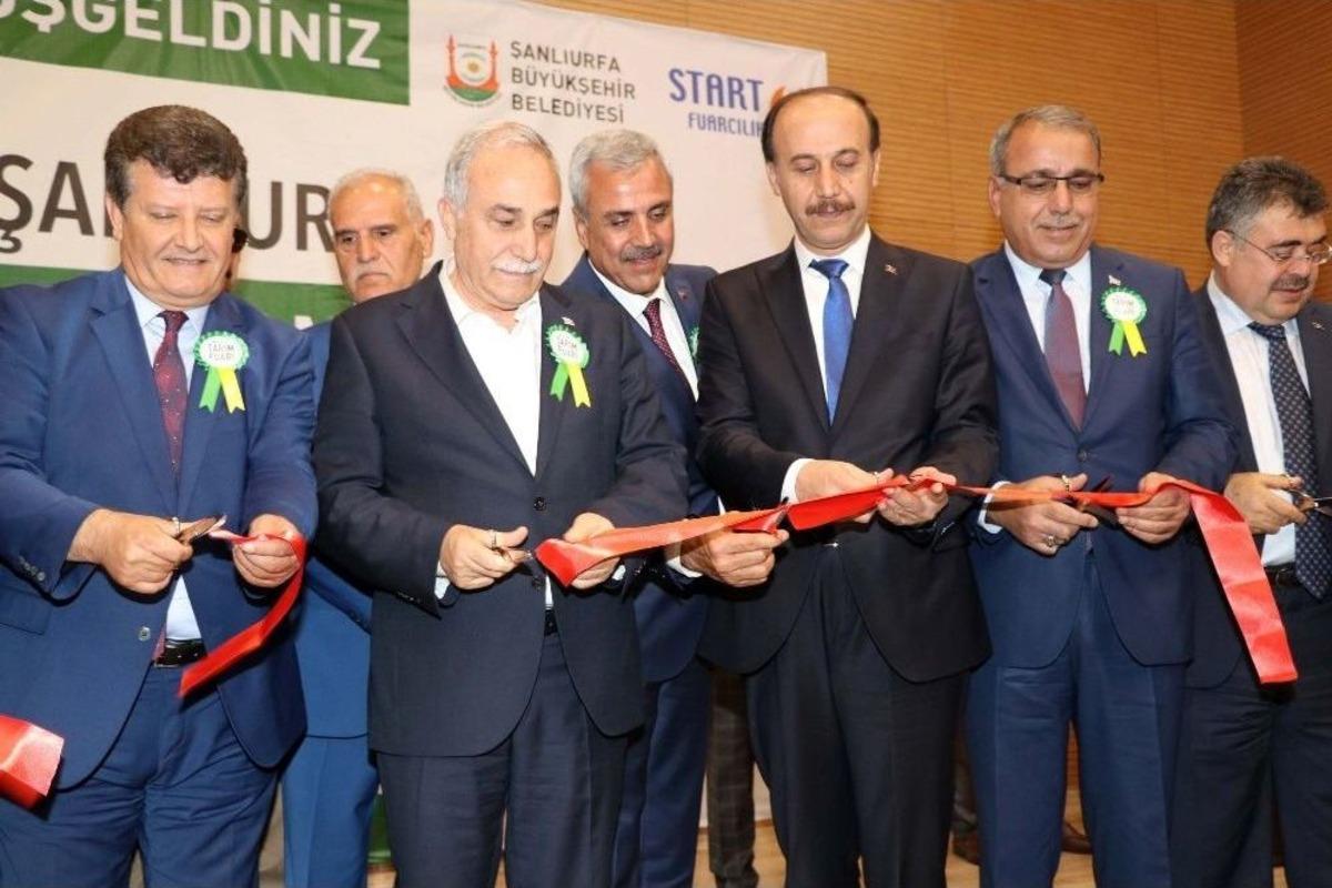 Bakan Fakıbaba: &ldquo;&ccedil;ift&ccedil;ilerimizi Bilgi, Arazilerimizi Su İle Buluşturuyoruz"