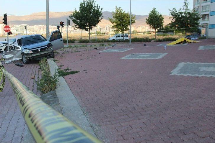 Trafik Polisi Kazada Yaralandı, Kardeşi Öldü G2