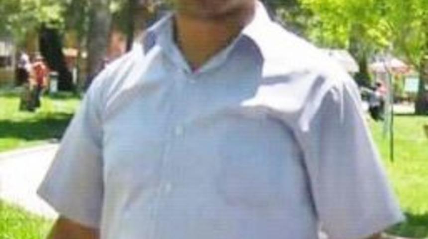 Cam Takmak İ&ccedil;in &Ccedil;ıktı Canından Oldu