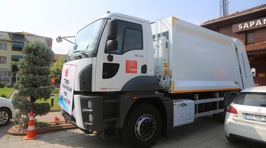 Sapanca Belediyesine &Ccedil;&ouml;p Kamyonu Hibe Edildi
