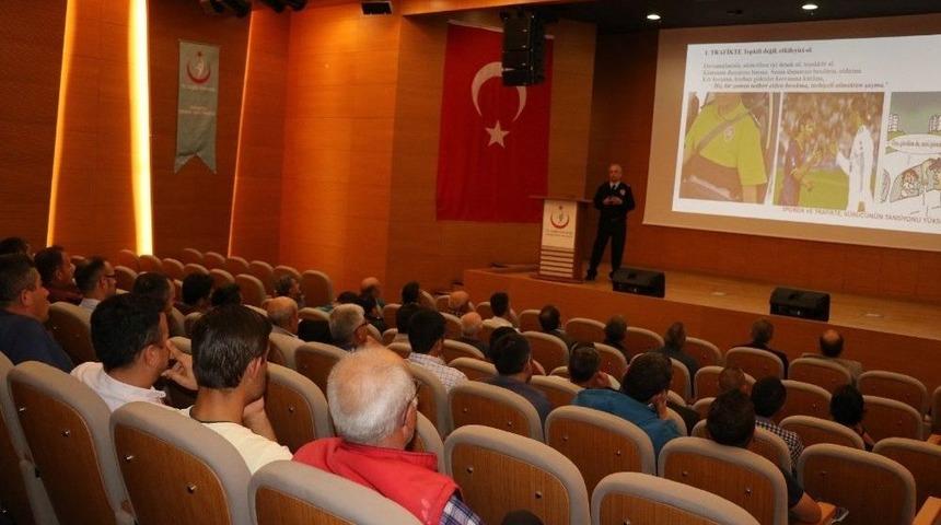 Futboldaki &lsquo;9 Kusurlu Hareket&rsquo; Başlığı Altında Trafik Eğitimi