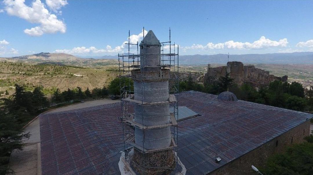 Pisa Kulesi&rsquo;nden Daha Eğik "eğri Minare"de Plastik Restorasyon Bitti