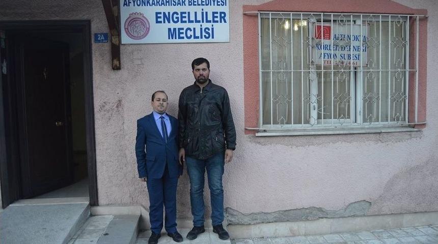 Satran&ccedil; Turnuvasına Hırsızlık İ&ccedil;in Katıldı