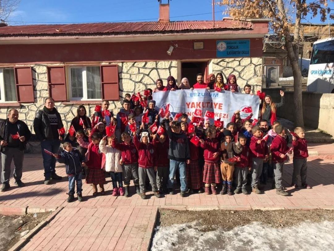 Yakutiye Gen&ccedil;lik Merkezi&rsquo;nden K&ouml;y Okullarında &Ccedil;ocuklarla &lsquo;değerler Eğitimi Ve Kitap S&ouml;yleşileri&rsquo;