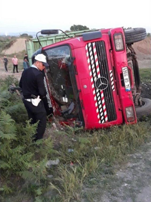 Kamyonunu Olay Yerinde Bırakarak Kaçtı