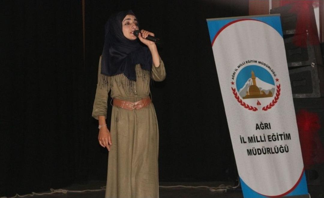 Ağrı&rsquo;da &rsquo;o&rsquo;nu En İyi Kim Anlatır&rsquo; Yarışması