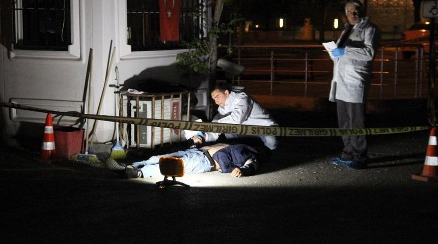 Otoparkta Bir Kişi &Ouml;l&uuml; Bulundu