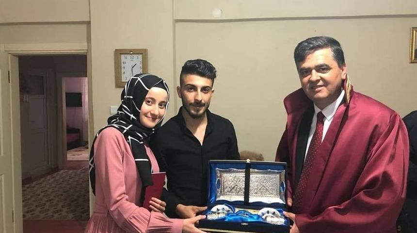 Başkan Yal&ccedil;ın, Gen&ccedil; &Ccedil;iftin Nikahını Kıydı