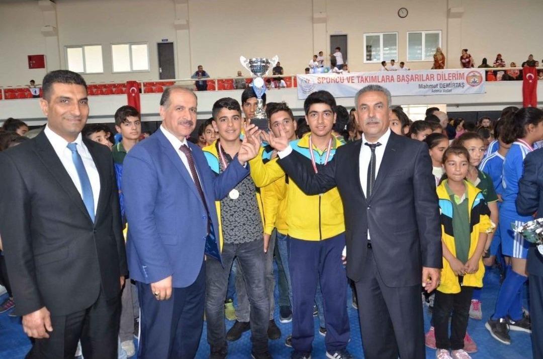 G&uuml;ney Adana Spor Şenliği &Ouml;d&uuml;l T&ouml;reni Ger&ccedil;ekleştirildi