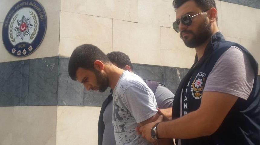 Arnavutköy’de Eşini Ve Kızını Öldüren Katil Zanlı Adliyeye Sevk Edildi