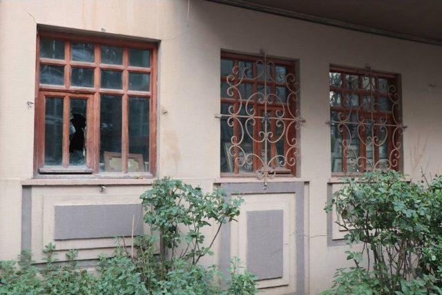 (&ouml;zel Haber) Sanat At&ouml;lyesine Giren 2 Hırsız Kıskıvrak Yakalandı 2