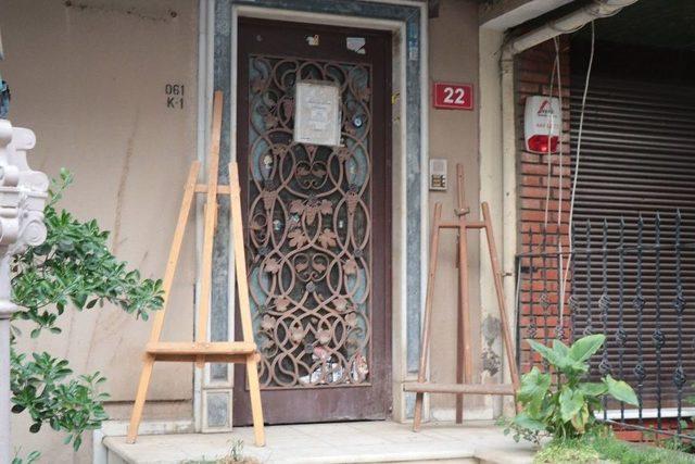 (&ouml;zel Haber) Sanat At&ouml;lyesine Giren 2 Hırsız Kıskıvrak Yakalandı 3