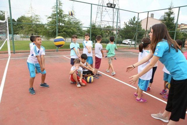 Nilüfer’de Tatil Sporla Geçiyor