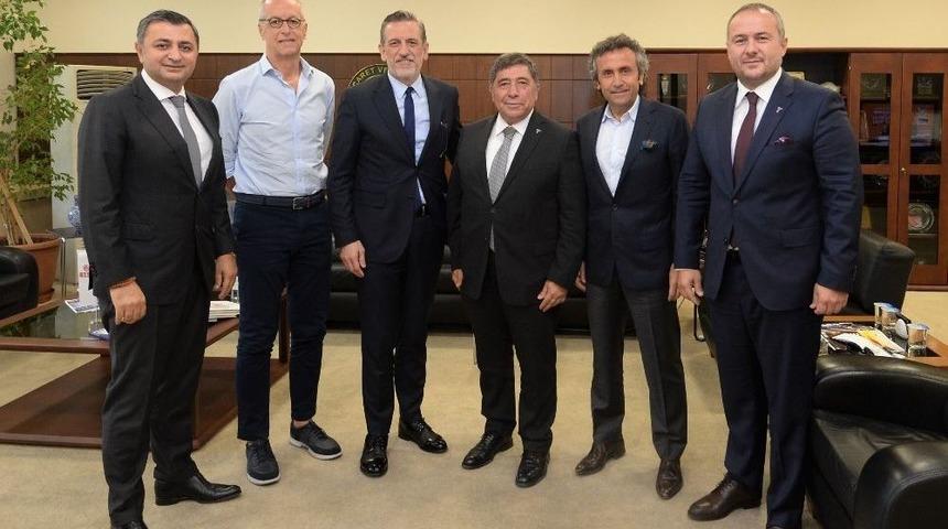 Tahsin &Ouml;ztiryaki: &ldquo;ithalata Panzehir Olacak Projeler Geliştireceğiz&rdquo;