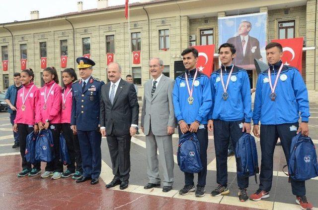 Atatürk’ün Eskişehir’e İlk Gelişinin 98. Yılı Törenle Kutlandı