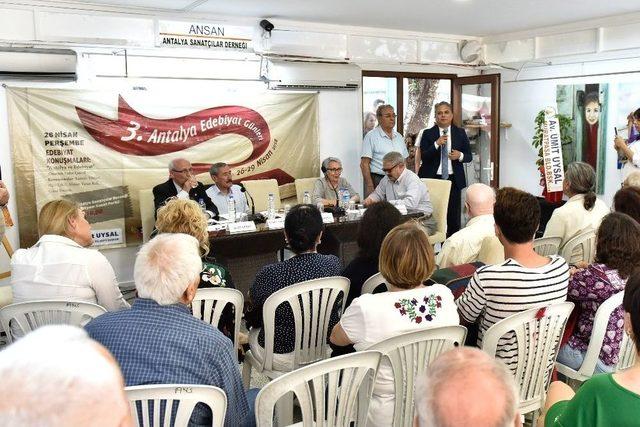 Antalya Edebiyat Günleri Başladı