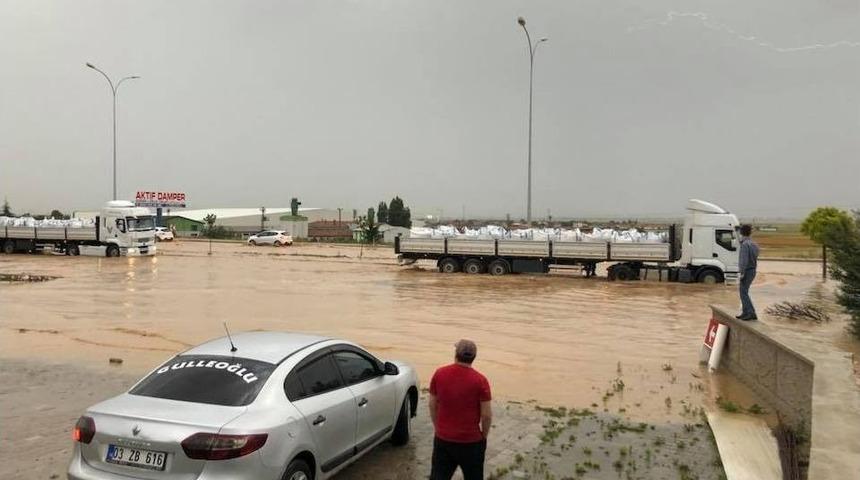 Afyonkarahisar K&uuml;&ccedil;&uuml;k Sanayi Sitesi&rsquo;ni Sel Bastı