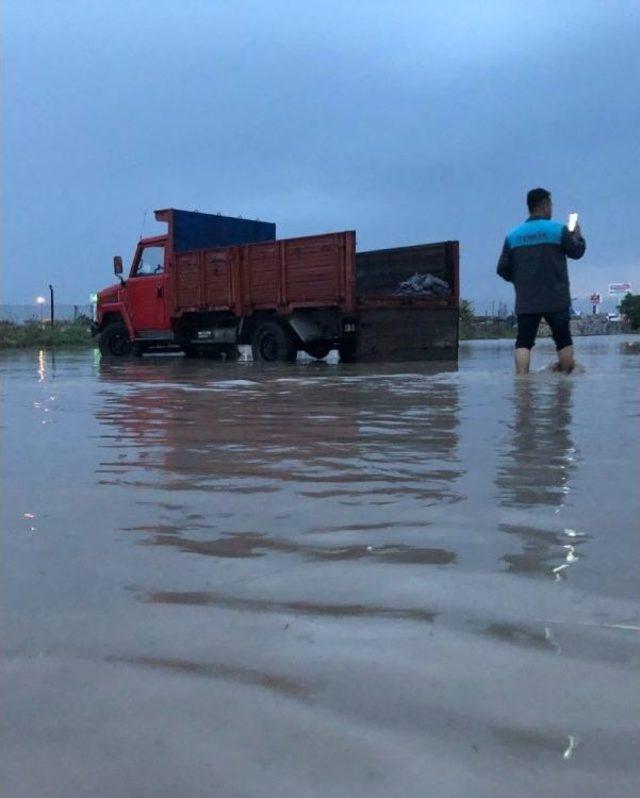 Afyonkarahisar Küçük Sanayi Sitesi’ni Sel Bastı