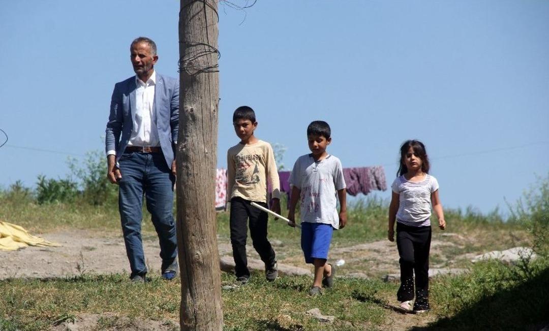 Leyla&rsquo;nın Babası Kızının Bulunması İ&ccedil;in Medyumdan Medet Umdu