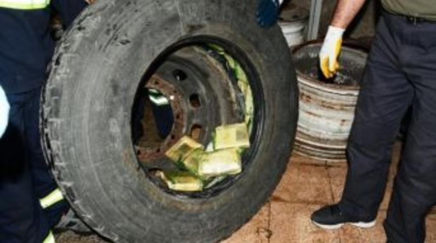 Stepnede 45 Kilo Eroinle Yakalanan 2 Kişiden 1&rsquo;i Tutuklandı