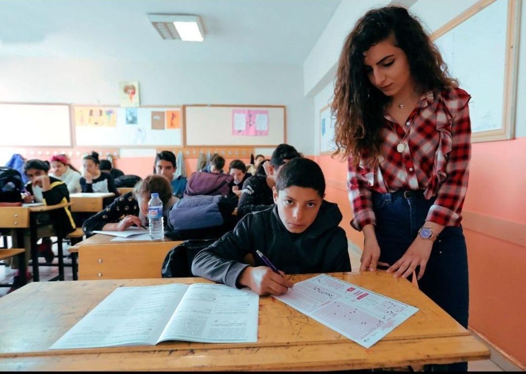 Van B&uuml;y&uuml;kşehir Belediyesi 104 Bin &Ouml;ğrenciye Deneme Sınavı Yaptırdı