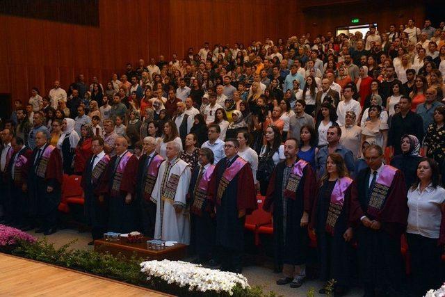 Fen Fakültesi’nde Mezuniyet Coşkusu