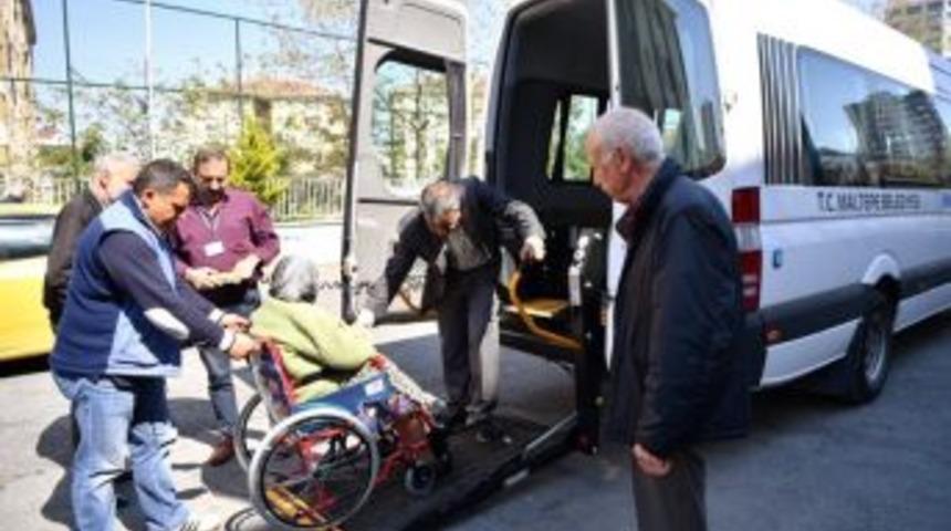 Maltepe&rsquo;de Engelliler Sandıklara &Uuml;cretsiz Taşınacak