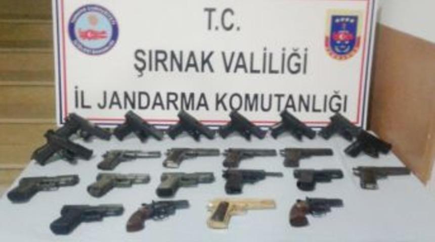 Silopi&rsquo;de 22 Adet Tabanca Ele Ge&ccedil;irildi