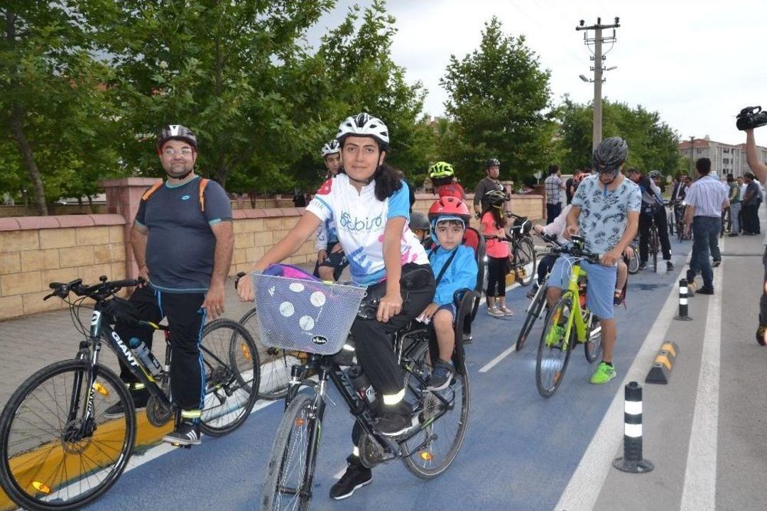 Karesi&rsquo;ye 5 Kilometrelik Bisiklet Yolu