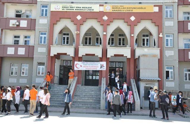 Lisesi Gençlerin ’bir Ölür Bin Yaşarız’ Projesi