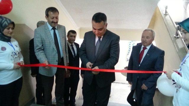 Lisesi Gençlerin ’bir Ölür Bin Yaşarız’ Projesi