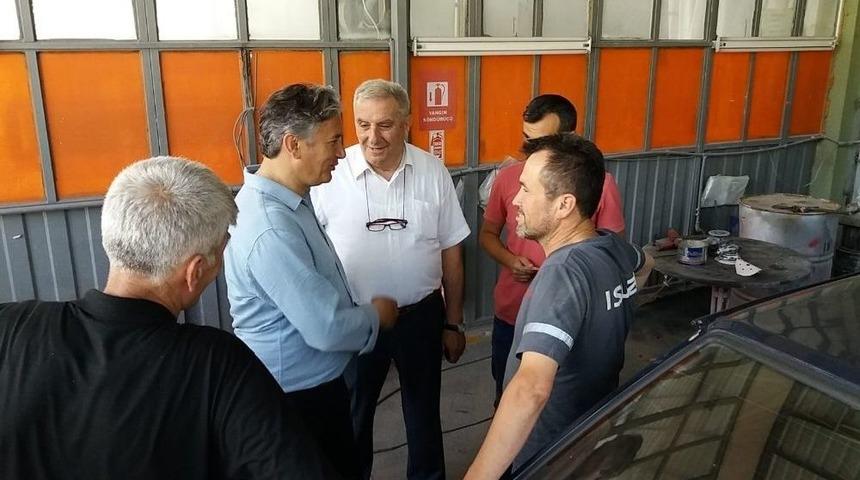 Ayan, &Uuml;z&uuml;lmez Sanayi Esnafını Ziyaret Etti