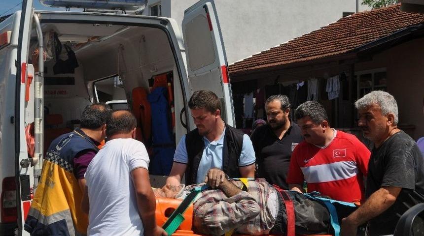 Yenice&rsquo;de İnşaatta Onarım Yapan İş&ccedil;i D&uuml;şerek Yaralandı