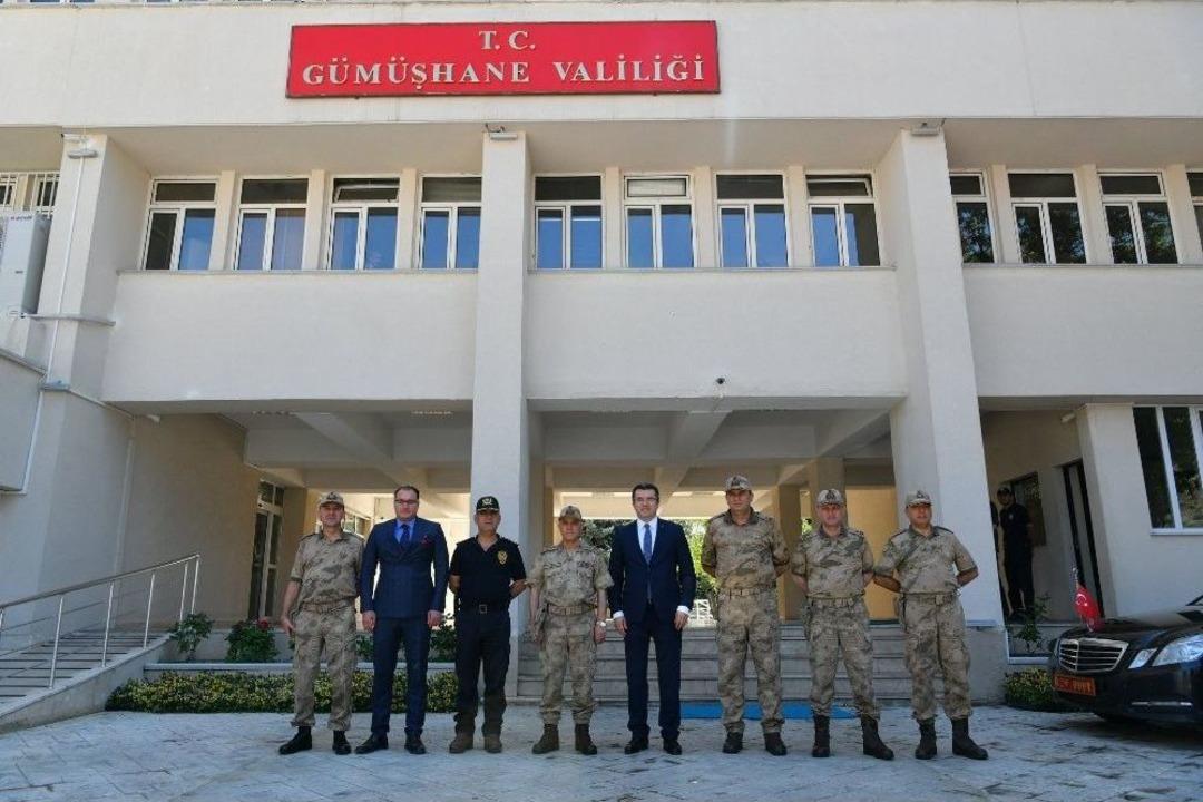 Jandarma Genel Komutanı Orgeneral &Ccedil;etin G&uuml;m&uuml;şhane&rsquo;de