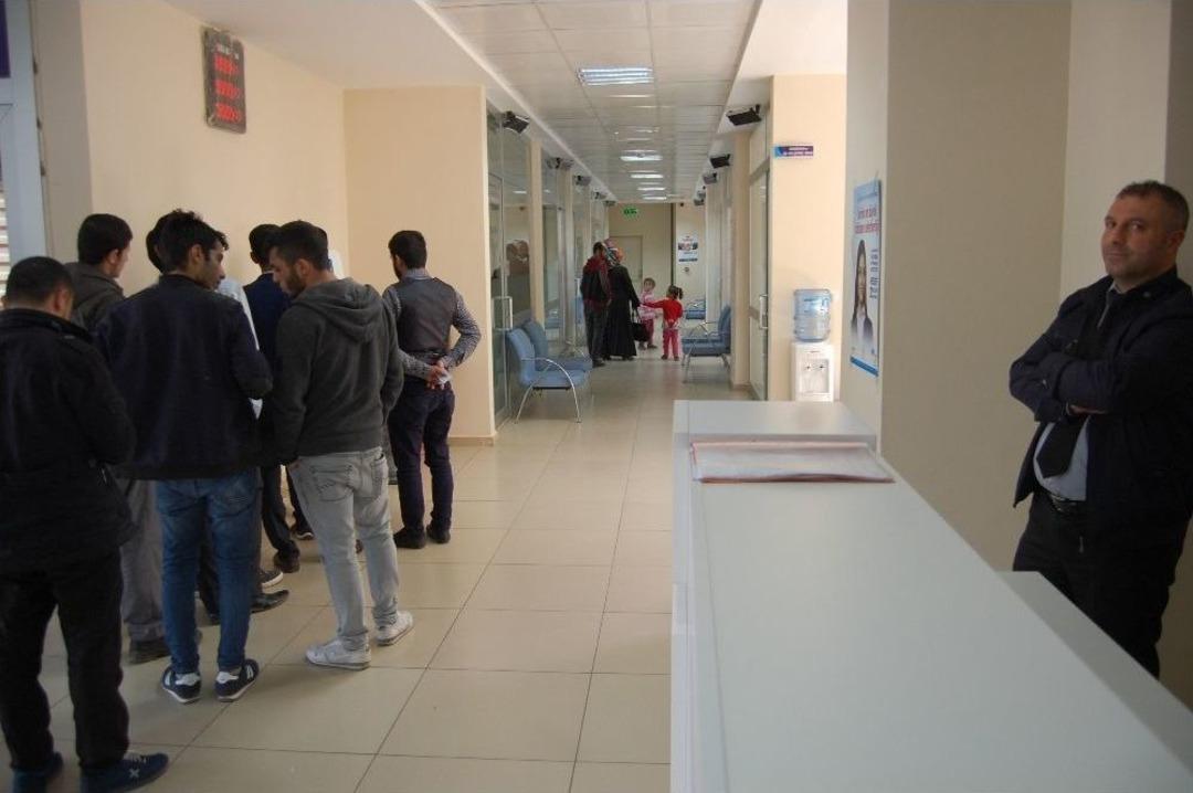 (&ouml;zel Haber) - İş-kur&rsquo;a &Uuml;&ccedil; G&uuml;nde 8 Bin Başvuru