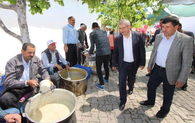 Hatıplar Mahallesinde 9. Geleneksel Hayır Yemeği Düzenlendi