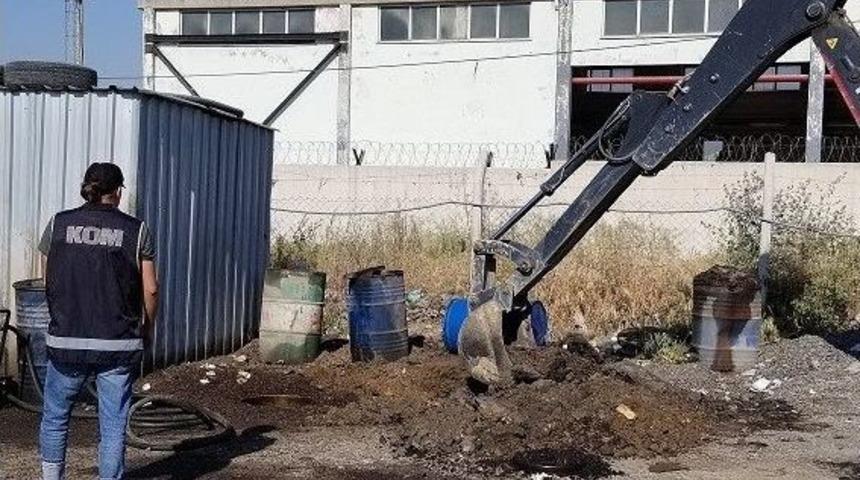 İzmir&rsquo;de Ka&ccedil;ak Akaryakıta Ge&ccedil;it Yok