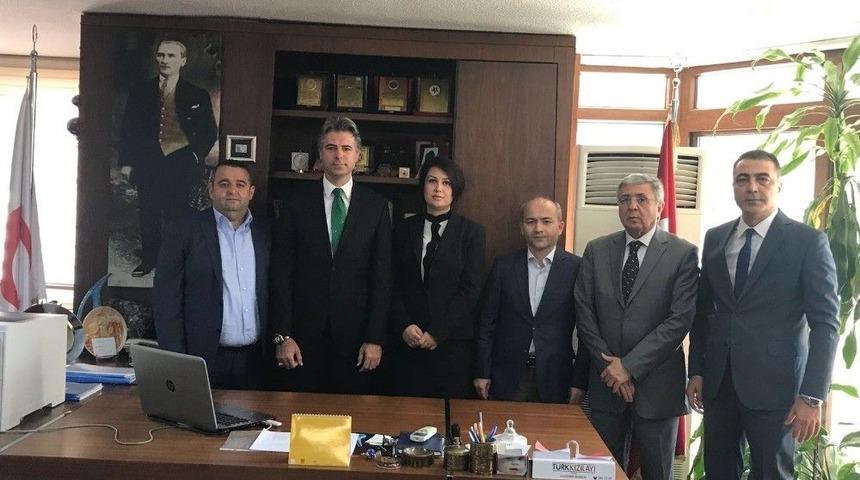 İzmir Kızılay&rsquo;ın Yeni Y&ouml;netimi G&ouml;reve Başladı