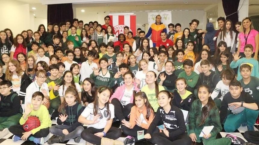 Antalyasporlular, &Ouml;ğrencilerle Buluştu