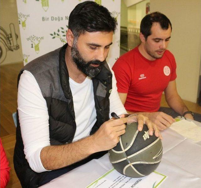 Antalyasporlular, &Ouml;ğrencilerle Buluştu 1