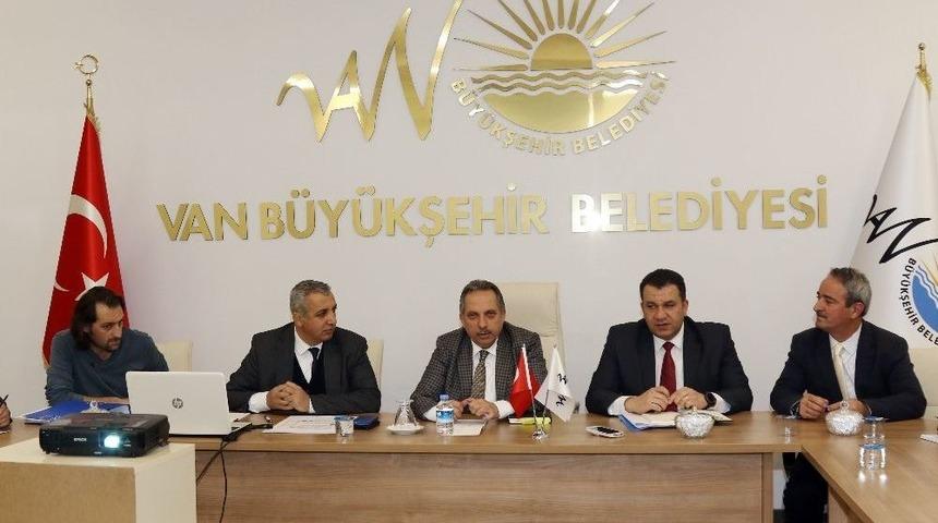 Yal&ccedil;ın, Peynirciler &Ccedil;arşısı Esnafıyla Bir Araya Geldi