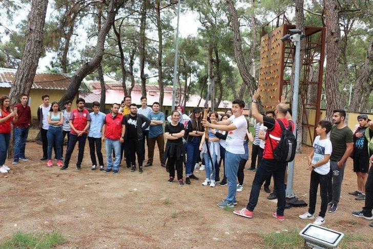 Manisa’daki Gençlik Merkezi Gönüllüleri Piknikte Buluştu G5