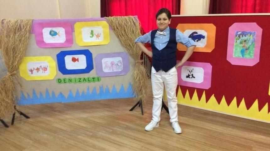 Otizmli İlkokul &Ouml;ğrencinden Resim Sergisi